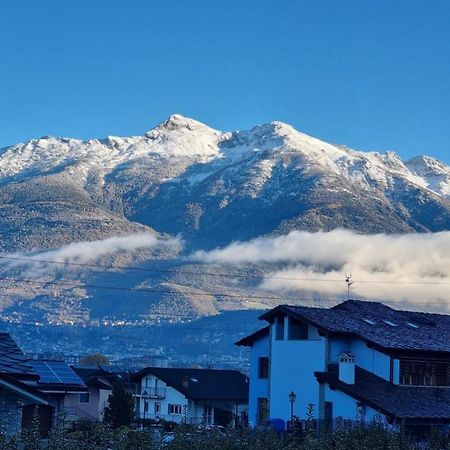 Appartamento piccola mansarda Aosta Esterno foto