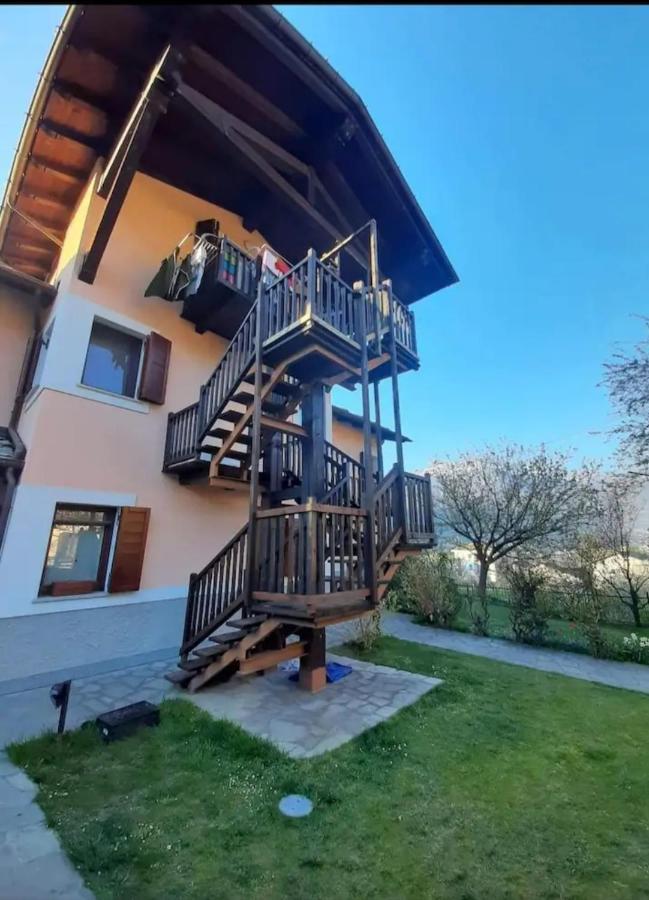 Appartamento piccola mansarda Aosta Esterno foto