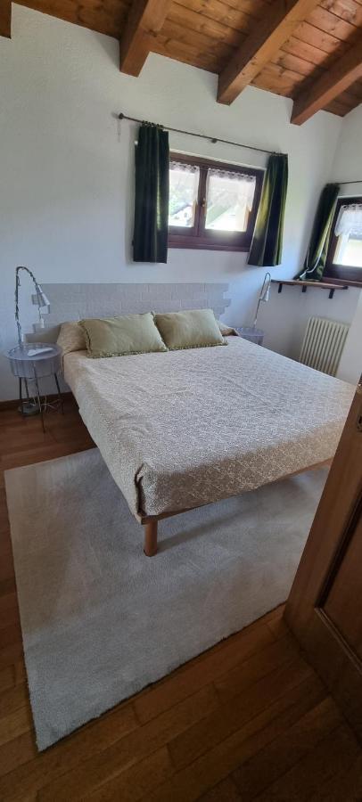 Appartamento piccola mansarda Aosta Esterno foto